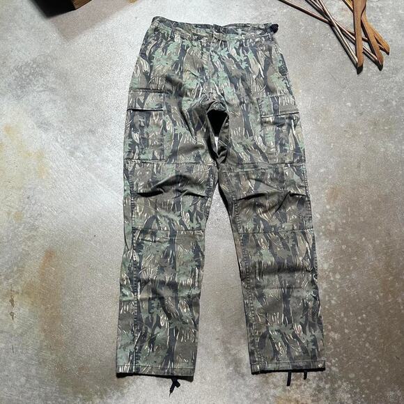 Vintage Army Camo Cargo Pants 31x31 Double Knees Camouflage Baggy Skater Jeans - Picture 3 of 7